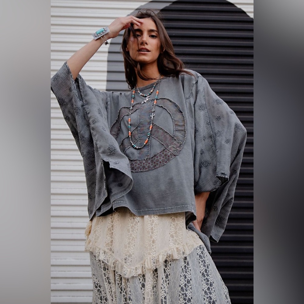 Easel Olive Green Kimono Top - Picture 8 of 13